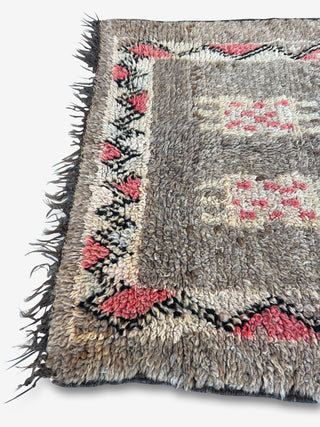 Vintage Moroccan rug