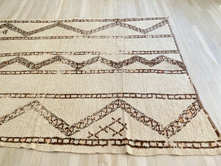 Vintage moroccan rug